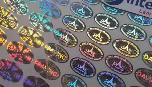 Nhãn chống hàng giả 3D. Nhãn chống hàng giả Hologram (7 màu)